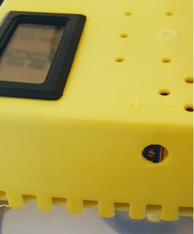 Incubator Cleo 5 cu etaj, termometru digital, întoarcere semi-automată ouă de prepeliţă şi cupă exterioară pt. apă